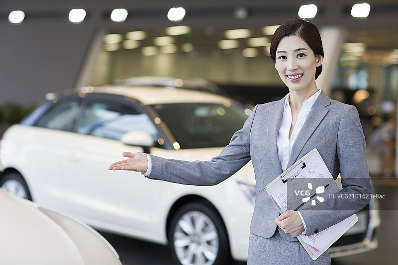 汽车销售员图片素材