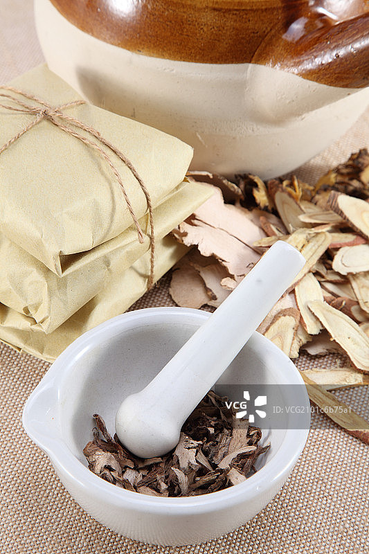 药罐与中药图片素材