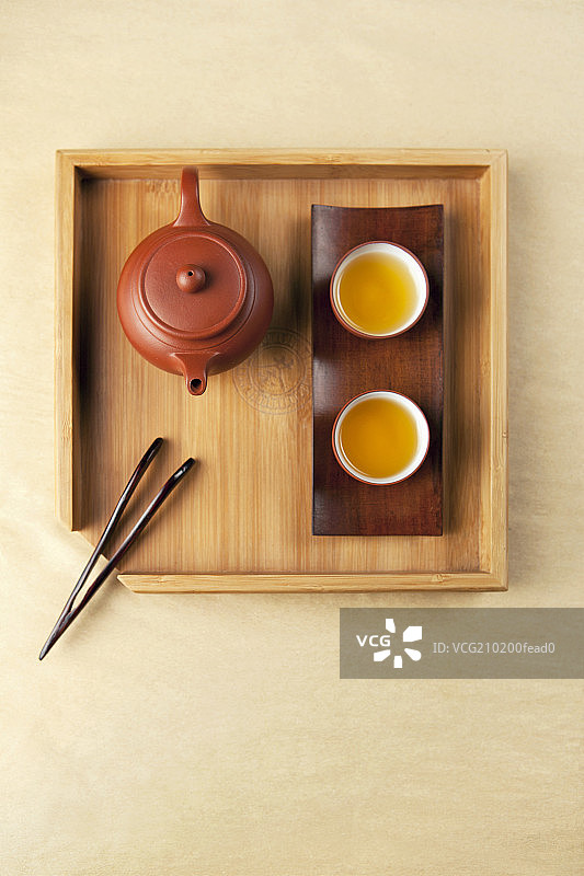俯视的茶盘和茶具图片素材
