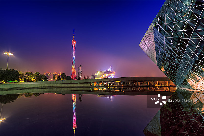 广州塔倒影夜景图片素材