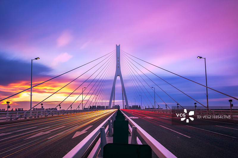 哈尔滨松浦大桥夜景图片素材