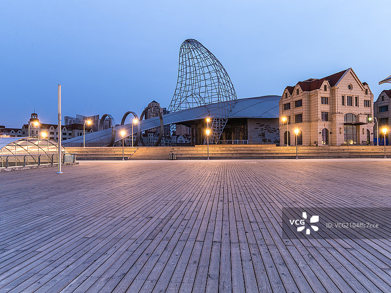 天津市滨海新区极地广场夜景图片素材
