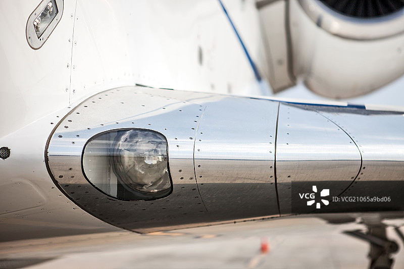 私人飞机机翼局部图片素材
