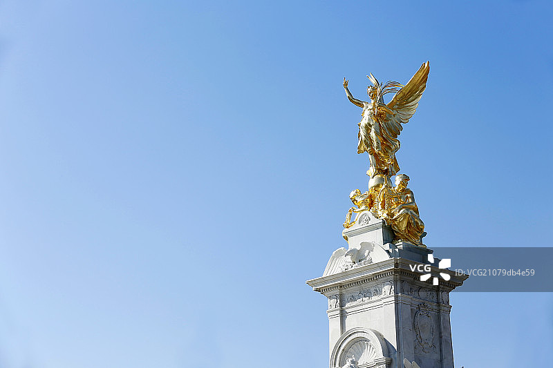 白金汉宫胜利女神纪念碑图片素材