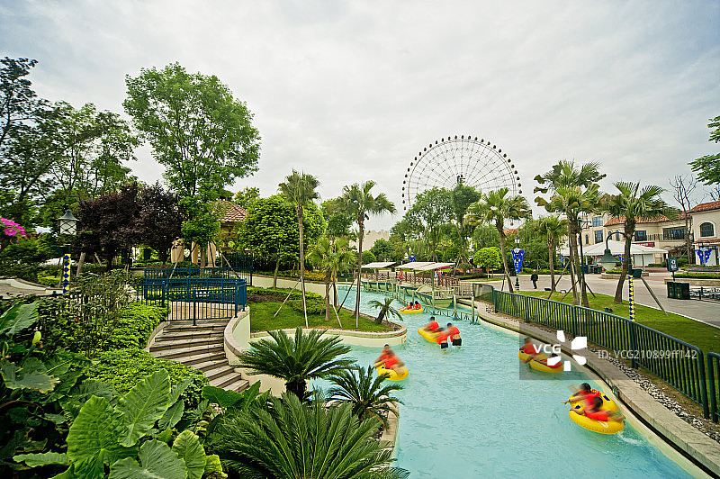 水上乐园游乐设施图片素材