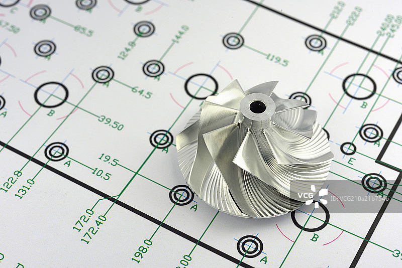图纸上的涡轮图片素材