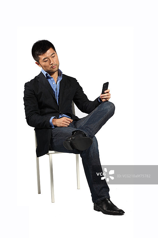 坐在椅子上的男人图片素材