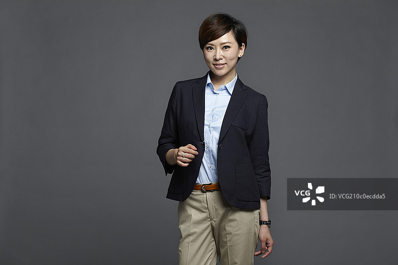 亚洲时尚女青年肖像图片素材