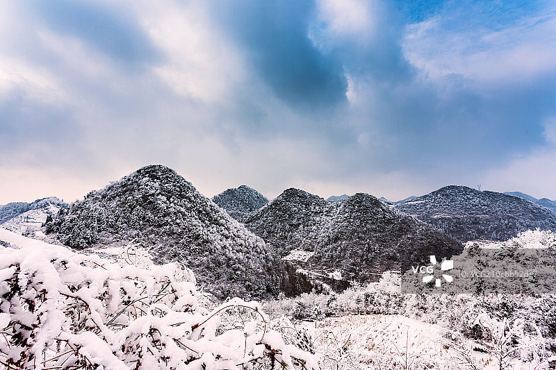 山地雪景图片素材