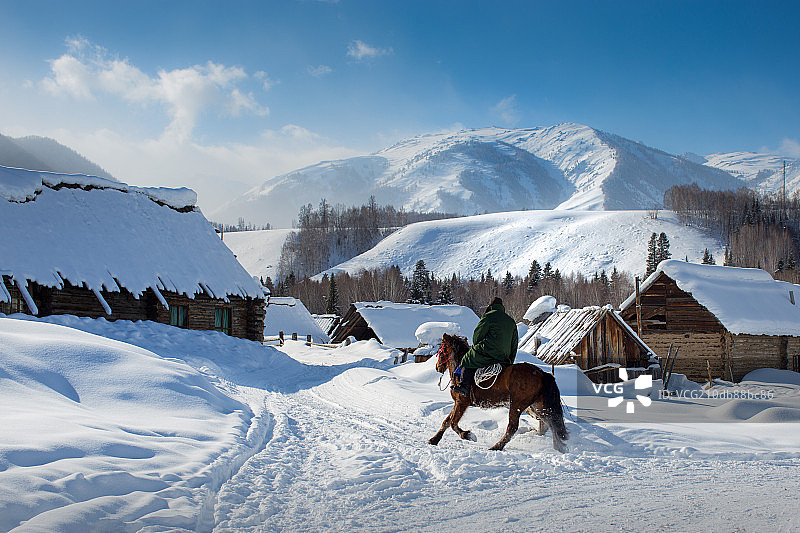 冬季小镇雪景图片素材
