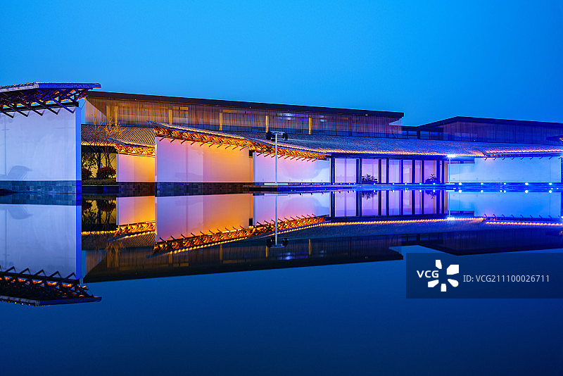 乌镇互联网国际会展中心夜景图片素材
