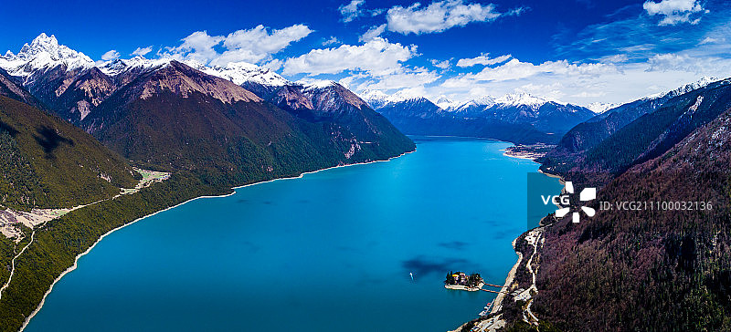 西藏林芝巴松措图片素材