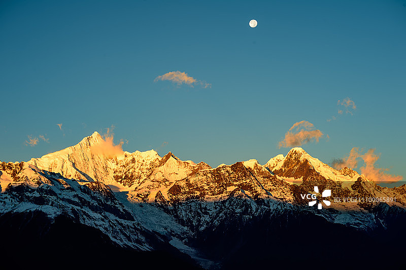 日月同辉图片素材