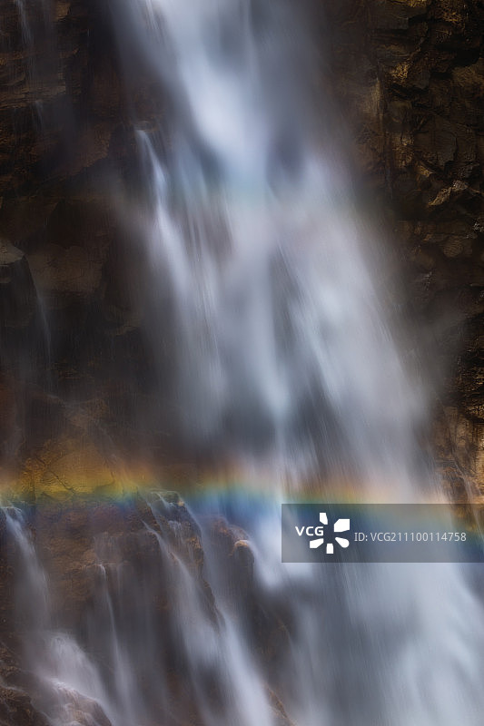 彩虹瀑布图片素材