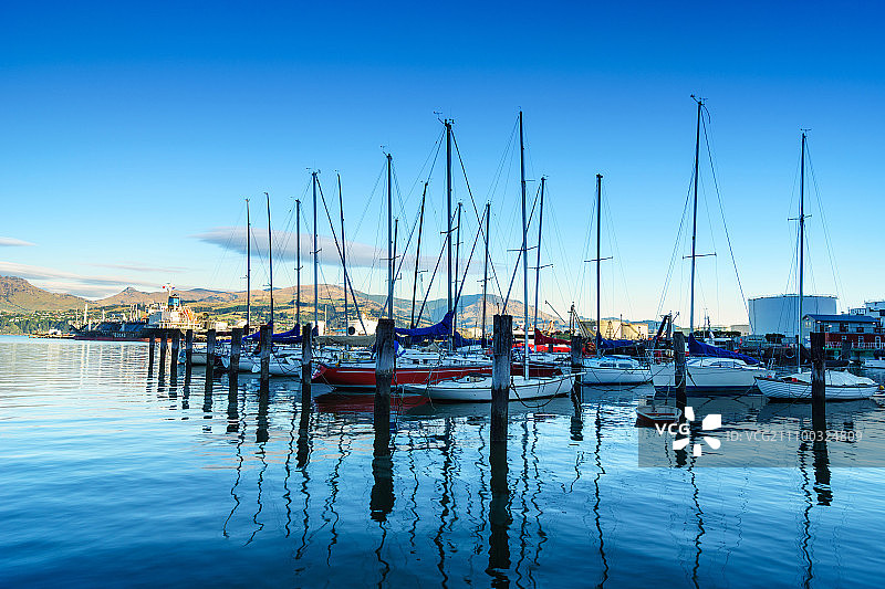 新西兰基督城利特尔顿港口游艇图片素材