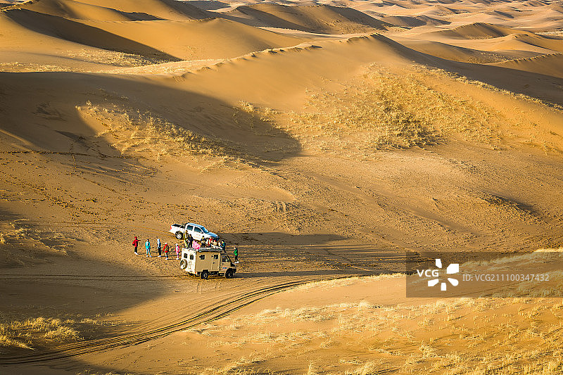 沙漠徒步穿越-21图片素材