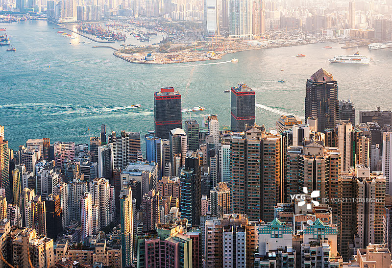 Sunrise at Victoria Harbour图片素材