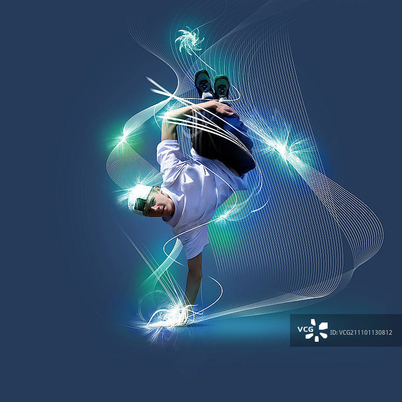 抽象背景上的白衬衫街舞者拼贴图片素材