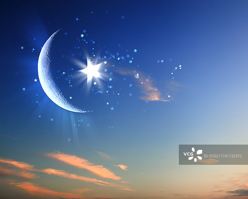 伊斯兰宗教的象征，背景是明亮多云的天空图片素材