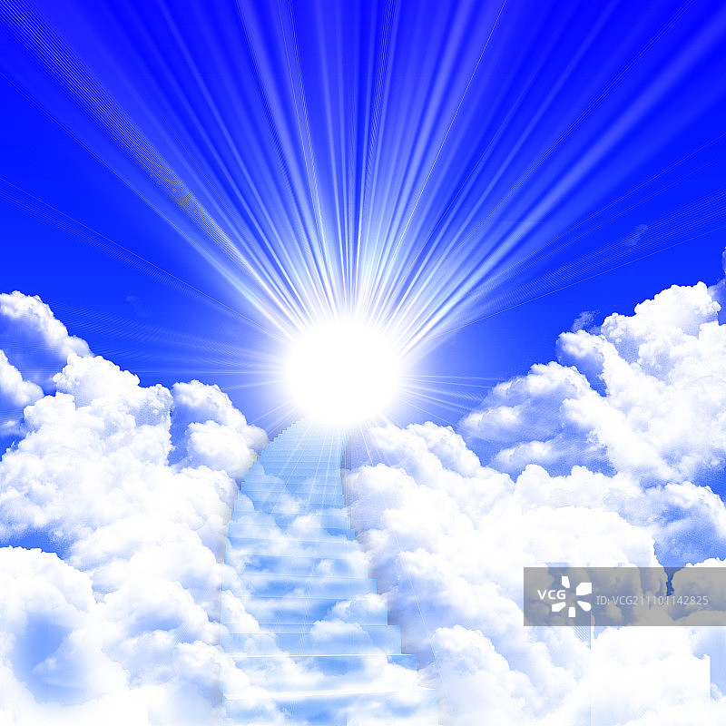 通往多云蓝天和太阳的梯子图片素材