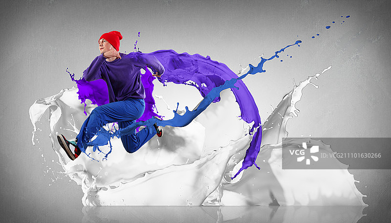 现代舞者跳跃和水彩飞溅插画图片素材