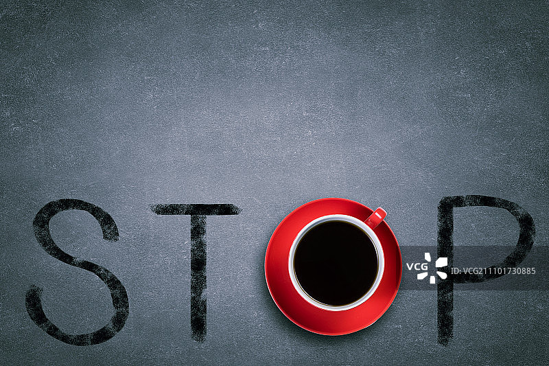 咖啡休息时间：用咖啡杯代替字母O的单词停止图片素材