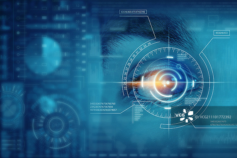 扫描过程中的男人眼睛特写图片素材