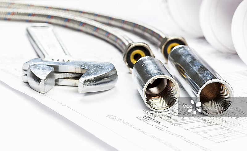 纸上的各种管道和工具图片素材