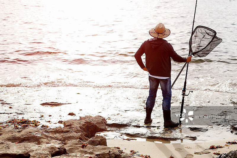 渔夫钓鱼图片素材