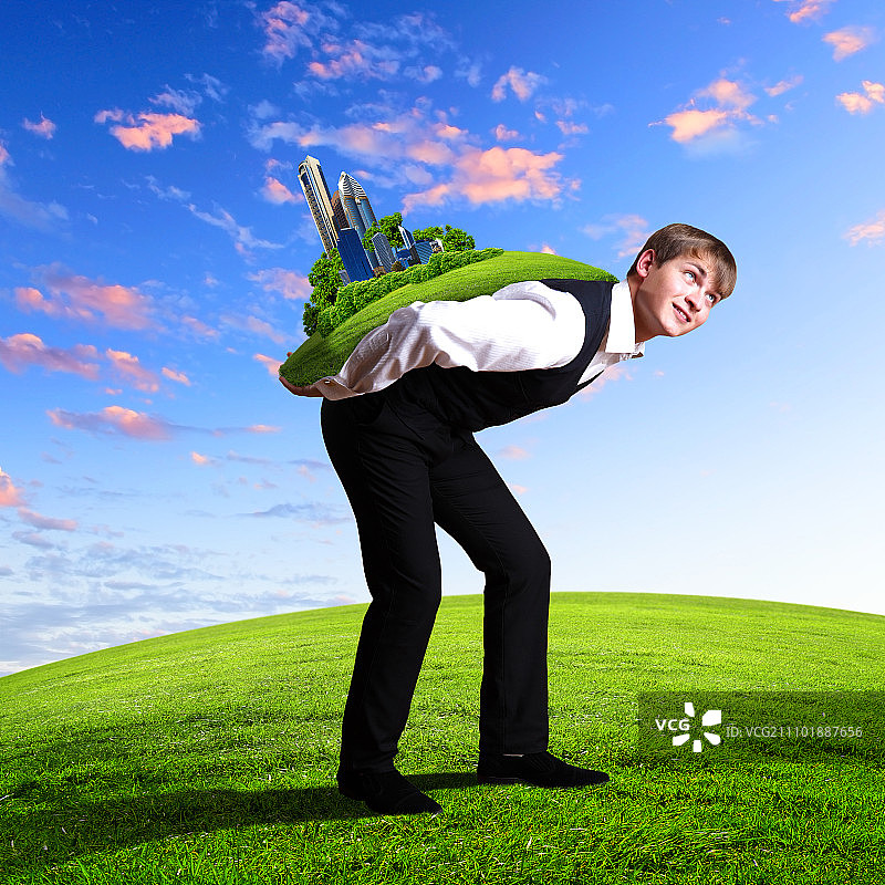 背负世界的年轻商人图片素材