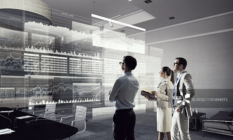 商务人士在现代办公室合作工作图片素材