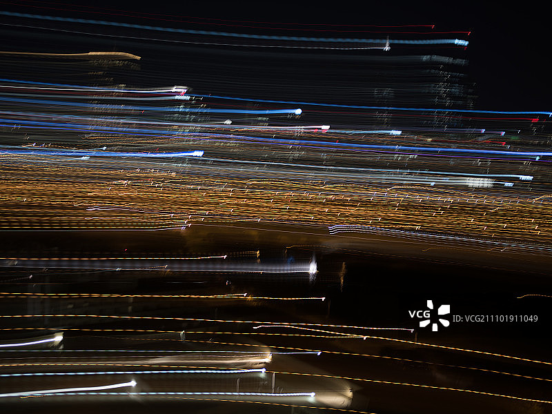 夜 শহরের生活：模糊的散景灯光图片素材