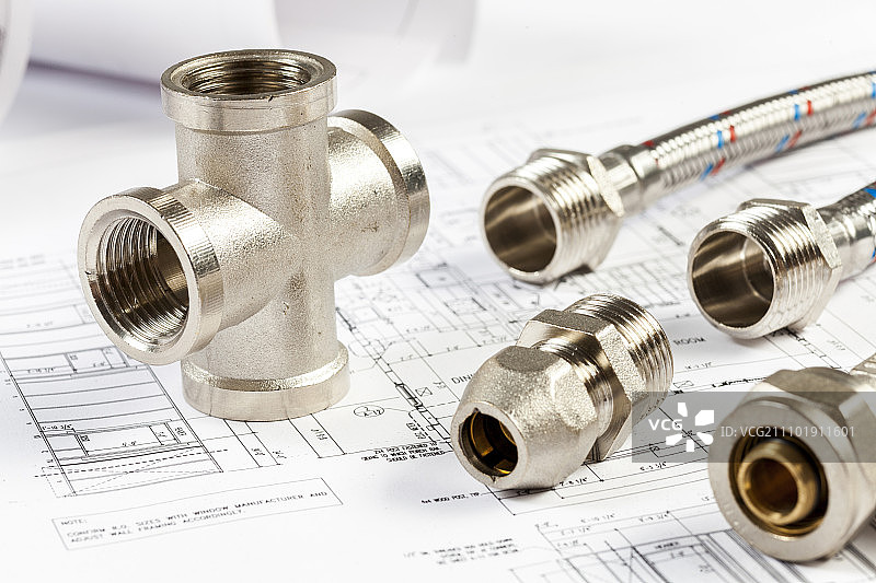 纸上的各种管道和工具图片素材