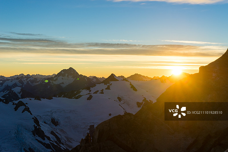 雪山，雪山景观与湛蓝天空图片素材