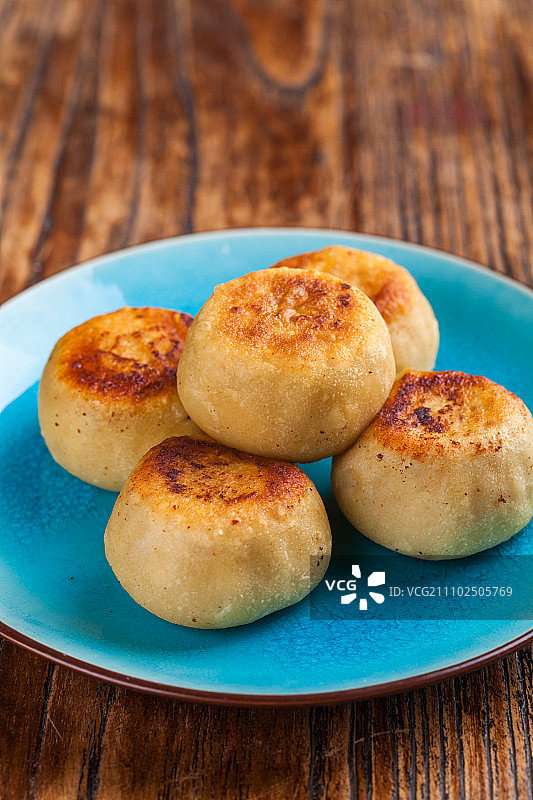 门钉肉饼图片素材