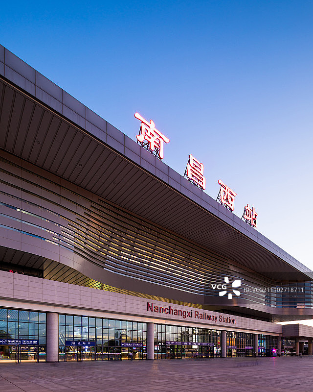 南昌西站夜景-zhangyang图片素材