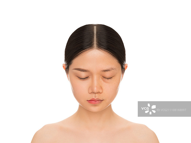 化妆后与素颜时的皮肤问题图片素材