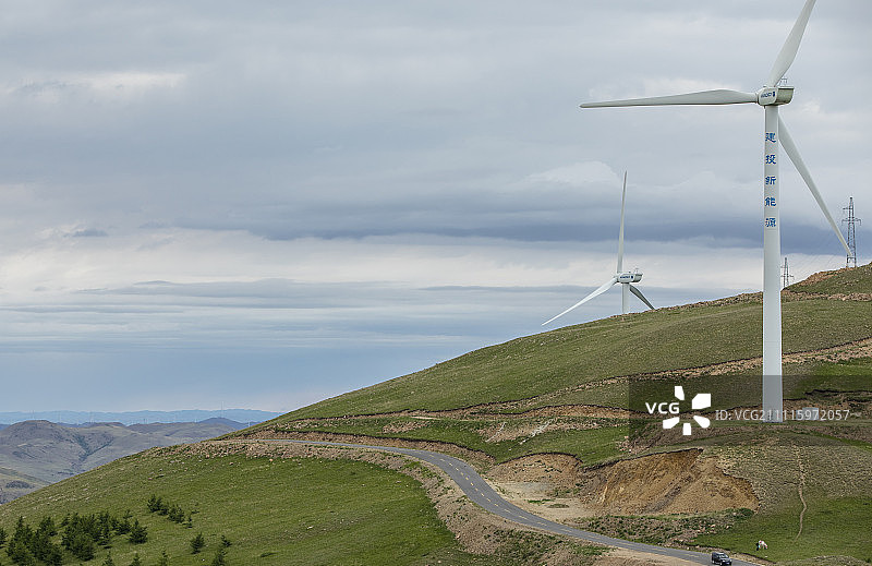 草原天路图片素材