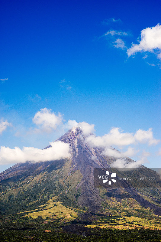 菲律宾的马荣火山图片素材