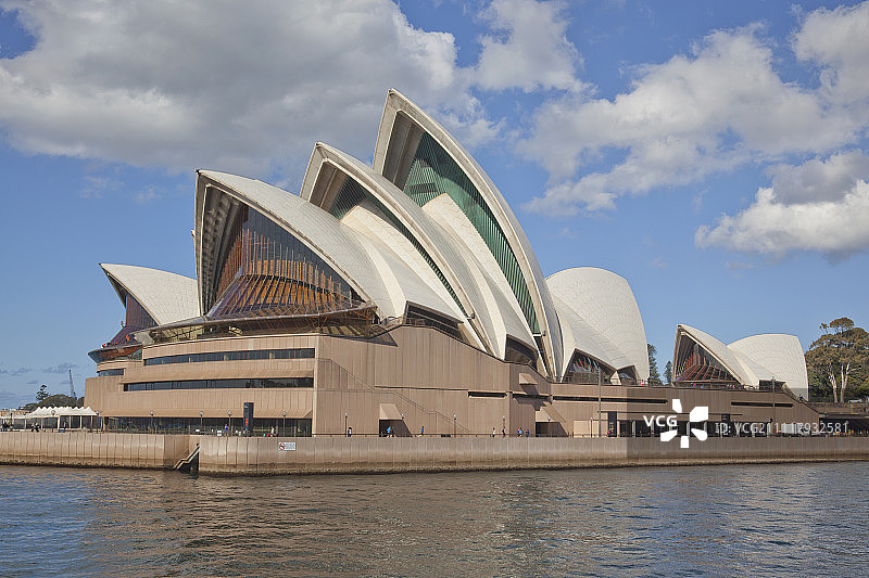 悉尼歌剧院，位于澳大利亚新南威尔士州图片素材