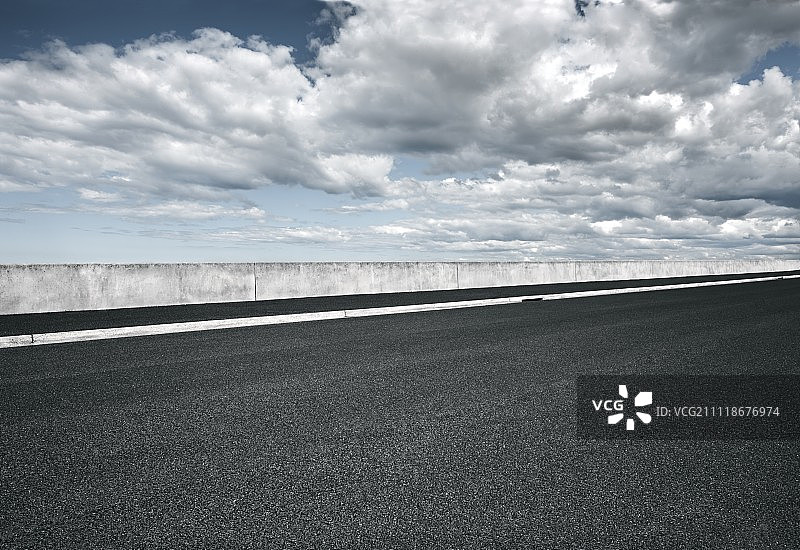 开放的沥青路图片素材