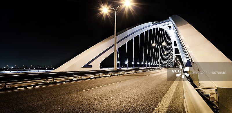夜景现代桥梁图片素材