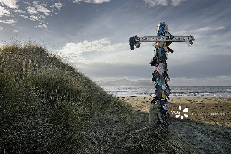 海滩上失落灵魂的家园图片素材