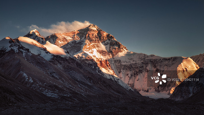 南迦巴瓦峰图片素材