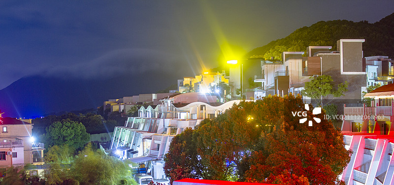 高端度假村迷人夜景图片素材