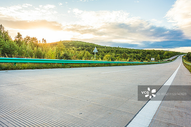 大兴安岭公路图片素材