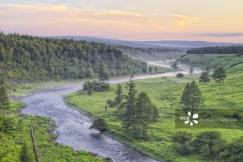 不冻河平流雾图片素材