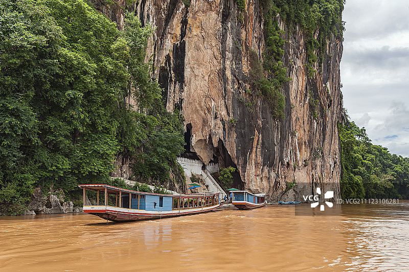 琅勃拉邦帕乌岩洞外景图片素材