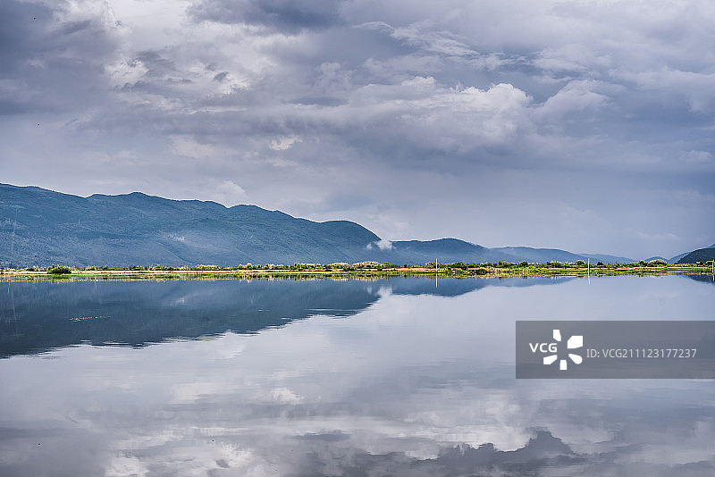 云南省红河州石屏县异龙湖风光图片素材