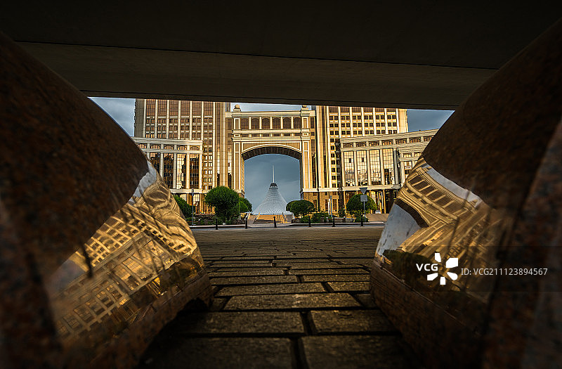 阿斯塔纳的建筑哈萨克国家石油天然气公司总部图片素材